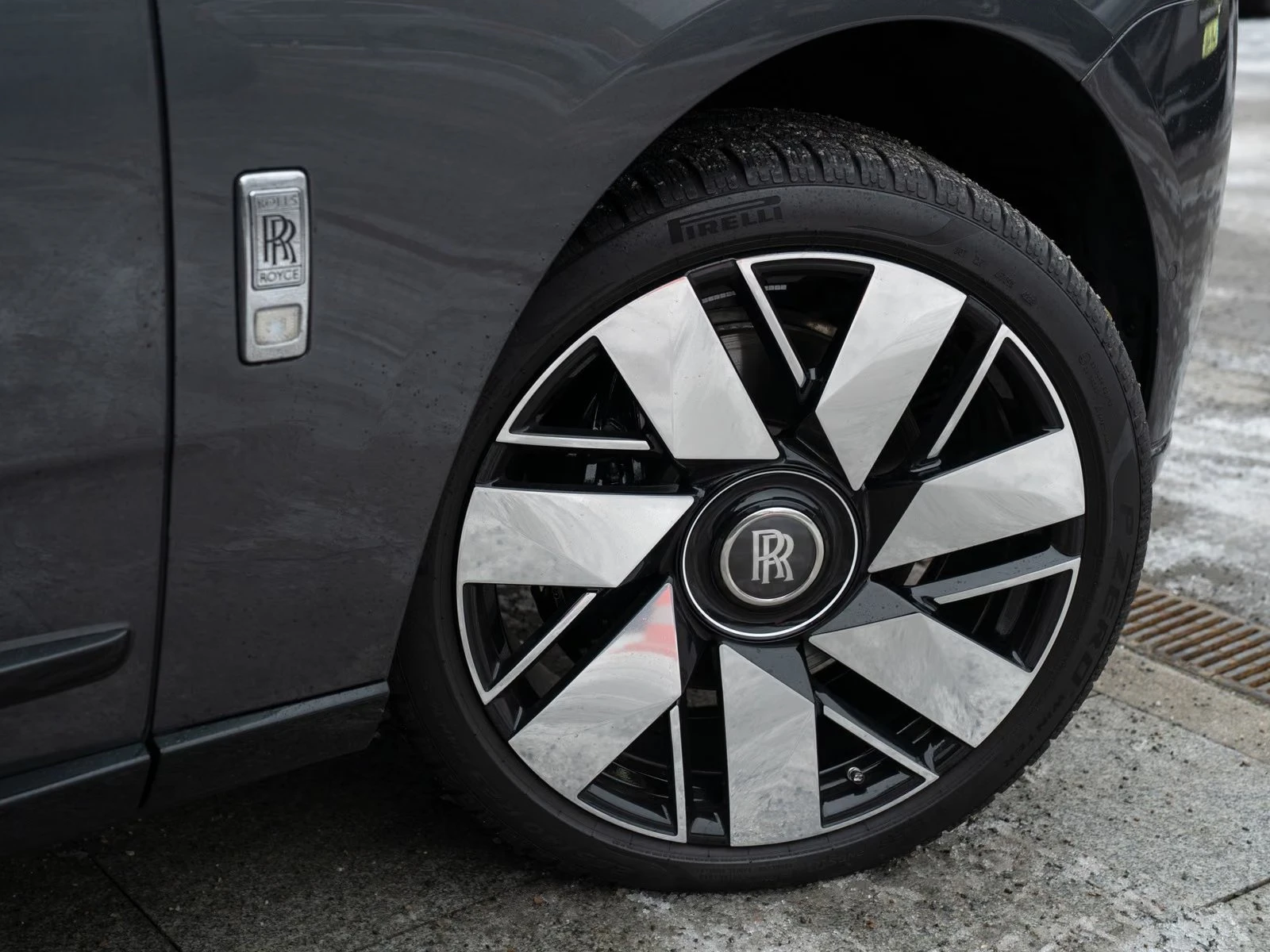 Rolls-Royce Cullinan SHOOTING STAR / BESPOKE / NIGHT VISION / 360 | Mobile.bg � ����������� 4