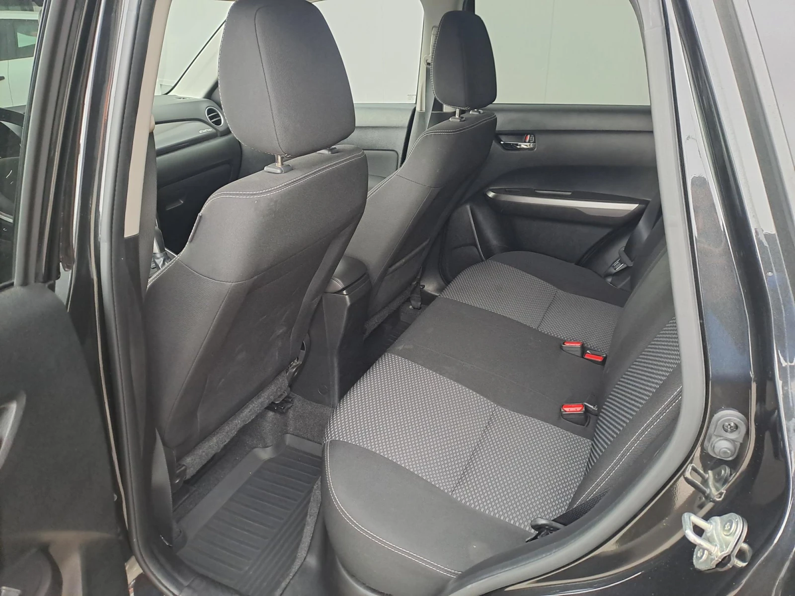 Suzuki Vitara 1.4 GL+ Booster jet 4X4 AUTOMATIC 6 A/T, снимка 13 - Автомобили и джипове - 56735776