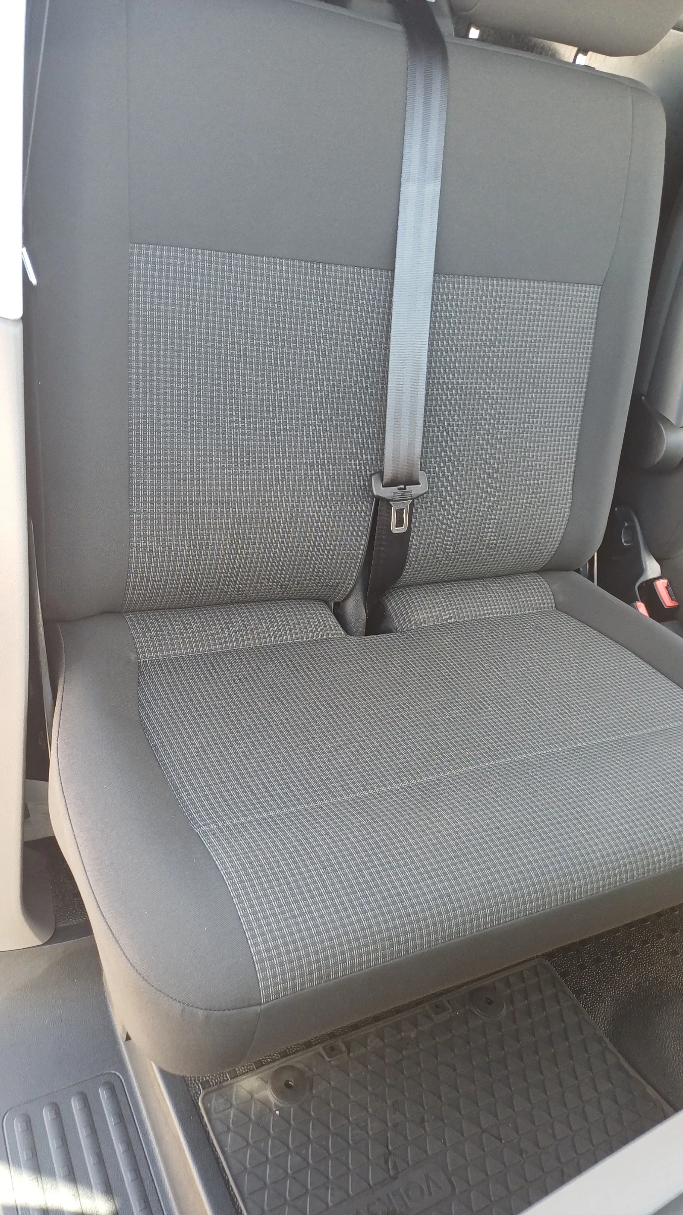 VW Transporter 3места ОБСЛУЖЕН, снимка 11 - Бусове и автобуси - 55729747