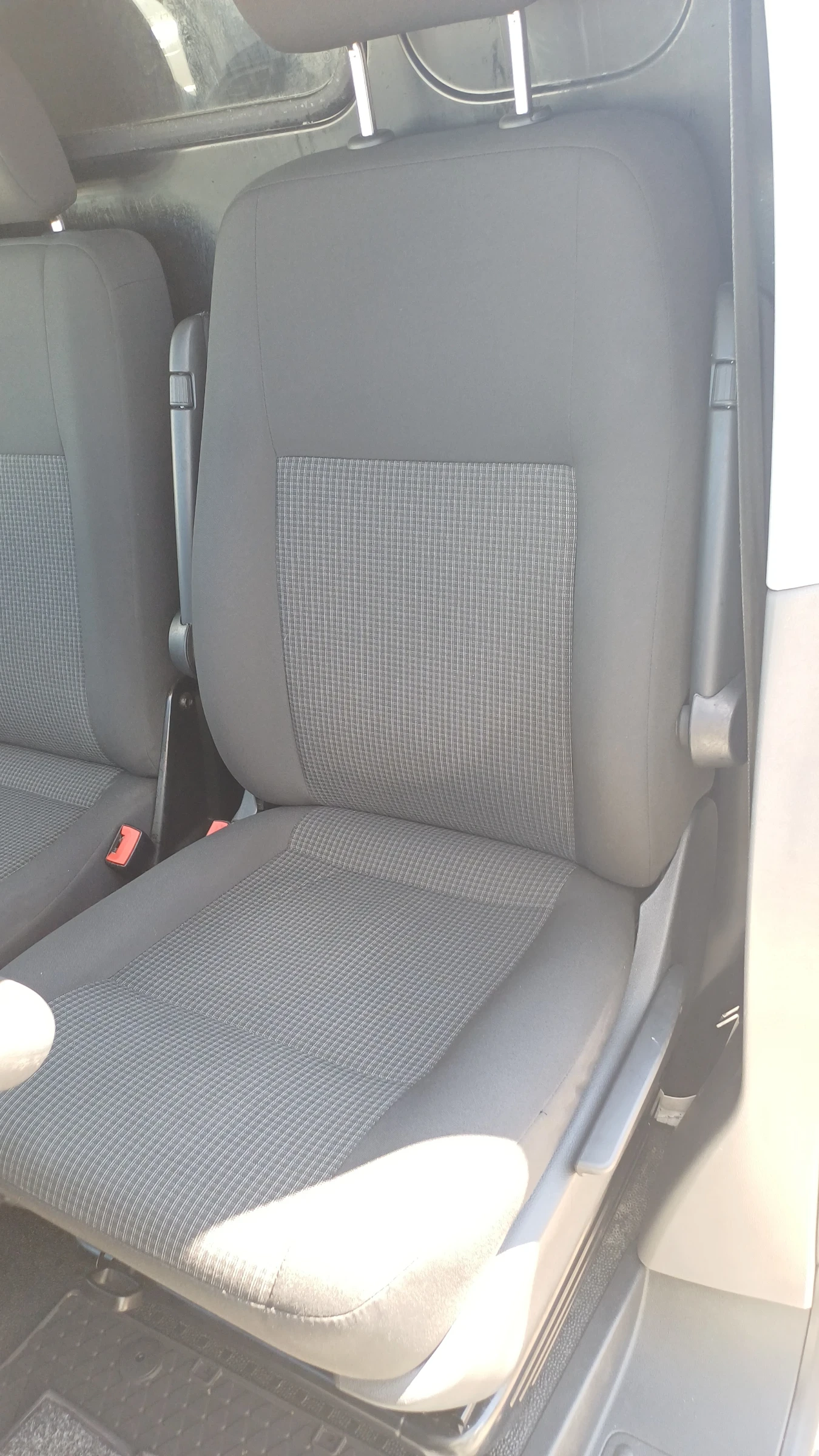 VW Transporter 3места ОБСЛУЖЕН, снимка 10 - Бусове и автобуси - 55729747