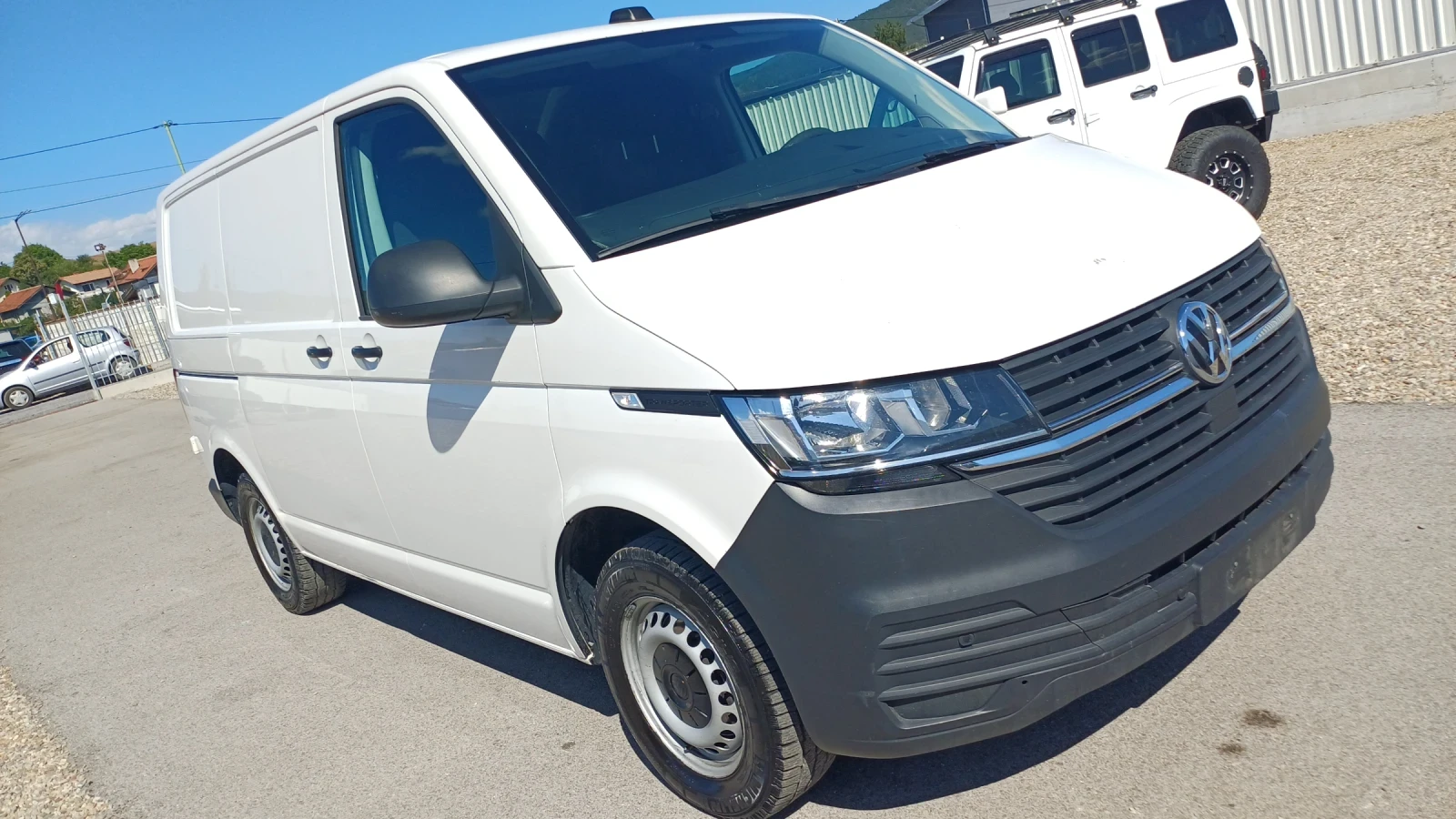 VW Transporter 3места ОБСЛУЖЕН, снимка 2 - Бусове и автобуси - 55729747