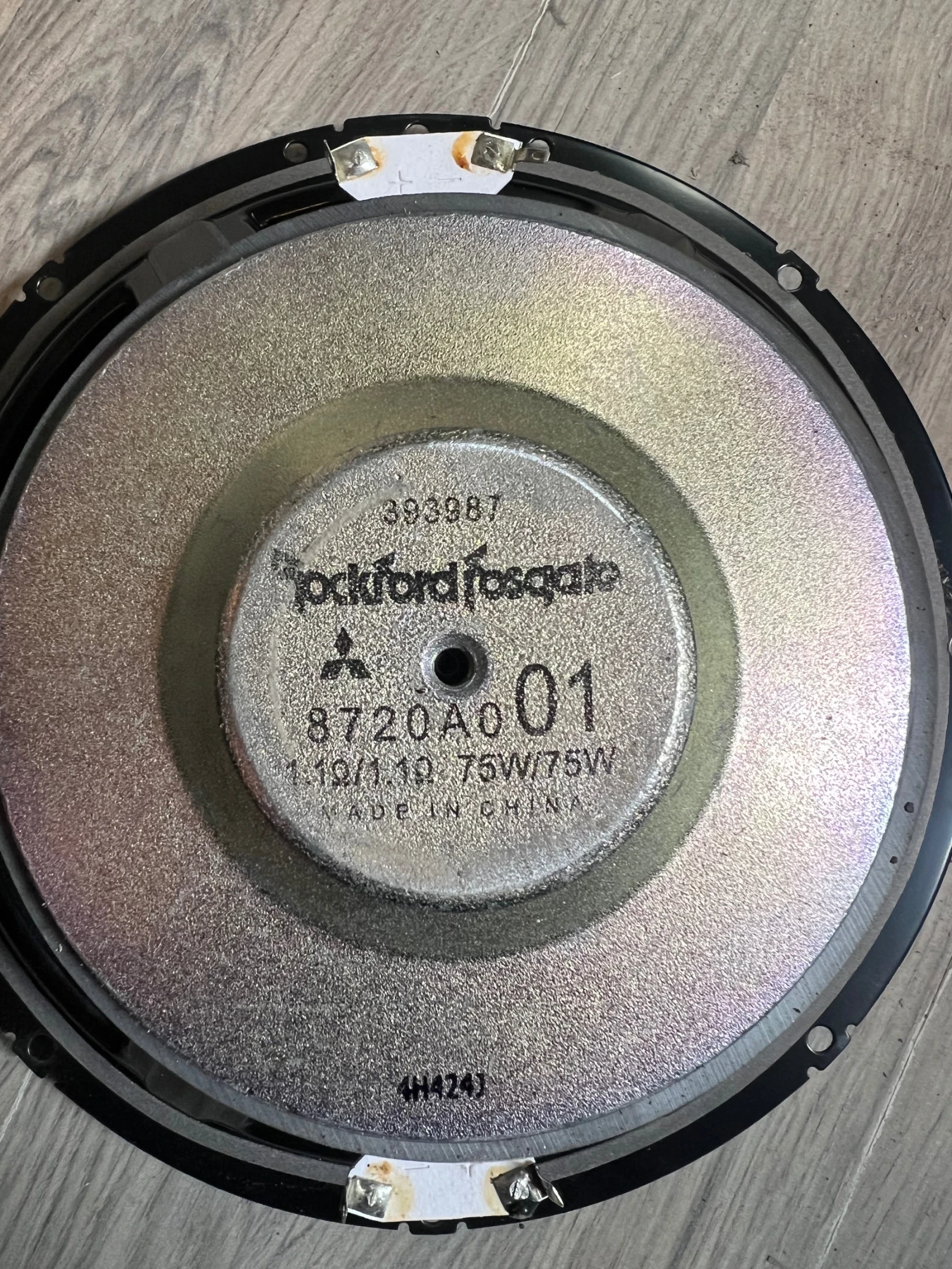 8720A001 Mitsubishi Outlander   ROCKFORD FOSGATE 75W/75W 8720A001 | Mobile.bg   2