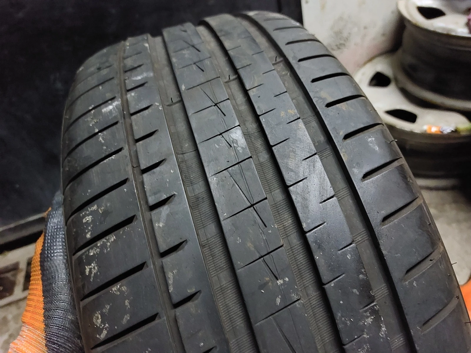 ���� 225/45R17 | Mobile.bg � ����������� 1
