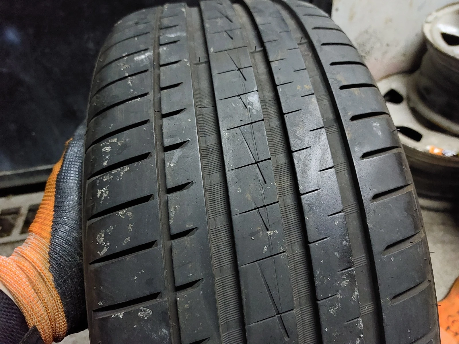 ���� 225/45R17 | Mobile.bg � ����������� 2