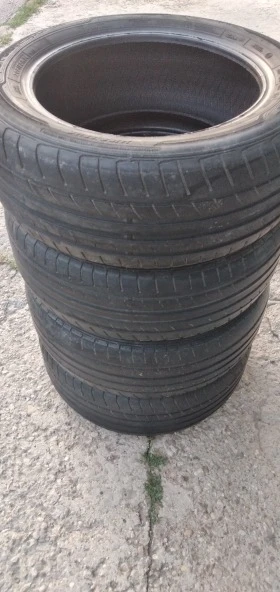 Гуми Летни 205/55R16, снимка 1 - Гуми и джанти - 46942165