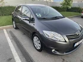 Toyota Auris 2.0D4D, снимка 3