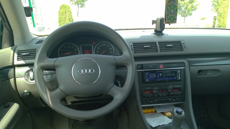 Audi A4 2.00i, снимка 1 - Автомобили и джипове - 45804948