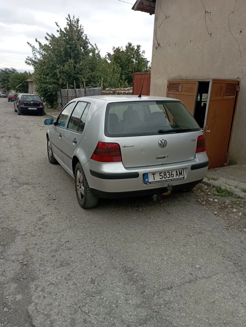 VW Golf, снимка 6 - Автомобили и джипове - 47396922