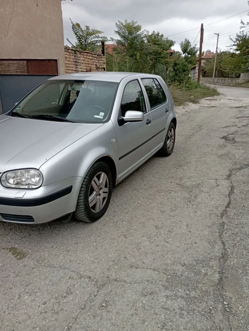 VW Golf, снимка 3 - Автомобили и джипове - 47396922