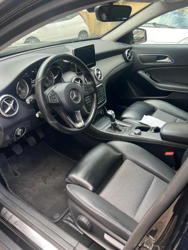 Mercedes-Benz GLA 180 Facelift, снимка 5 - Автомобили и джипове - 48870489