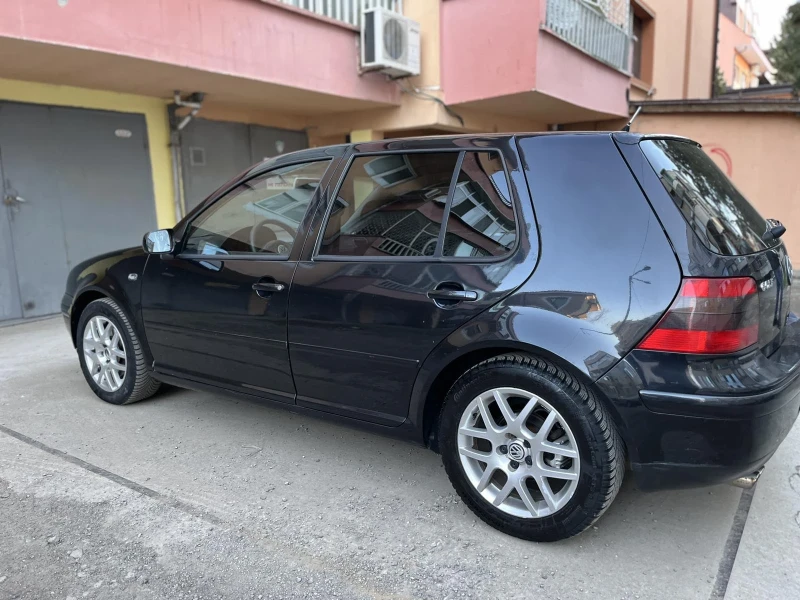 VW Golf, снимка 1 - Автомобили и джипове - 49426874