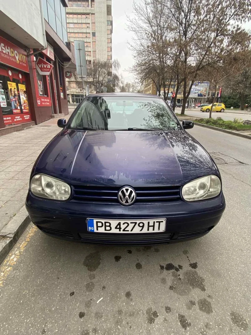 VW Golf, снимка 1 - Автомобили и джипове - 49606157