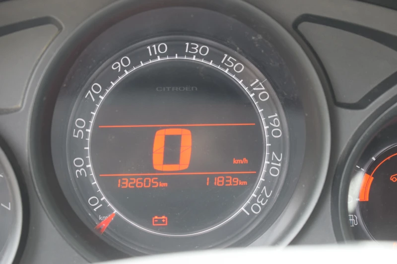 Citroen C4 1.6HDI, снимка 10 - Автомобили и джипове - 51781776