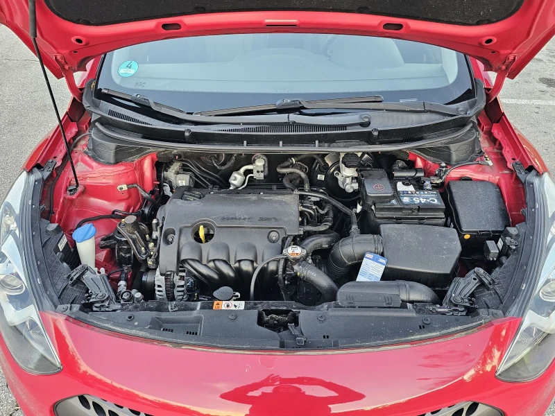 Hyundai I30 1.4 16V -99к.с Sport купе, снимка 17 - Автомобили и джипове - 52024937