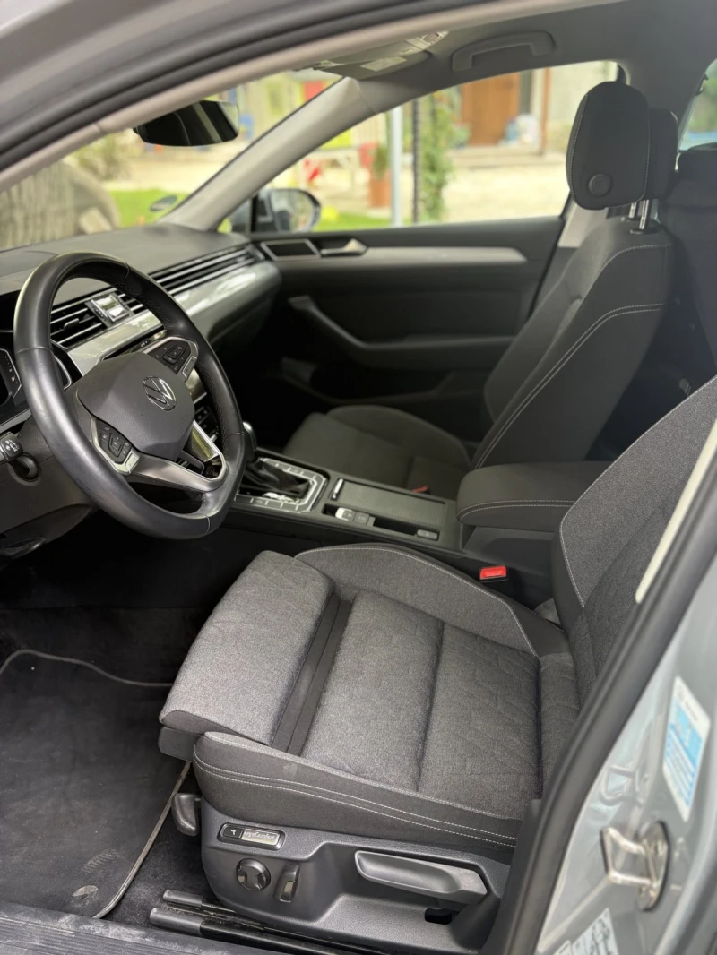 VW Passat, снимка 16 - Автомобили и джипове - 52510689