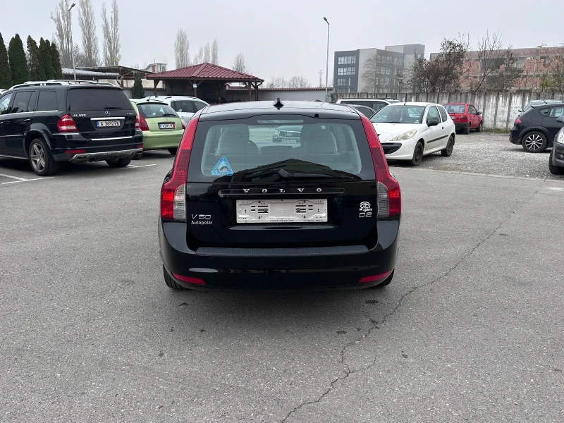 Volvo V50 1.6TDI - КЛИМАТРОНИК - РЕАЛНИ КИЛОМЕТРИ, снимка 6 - Автомобили и джипове - 52535655