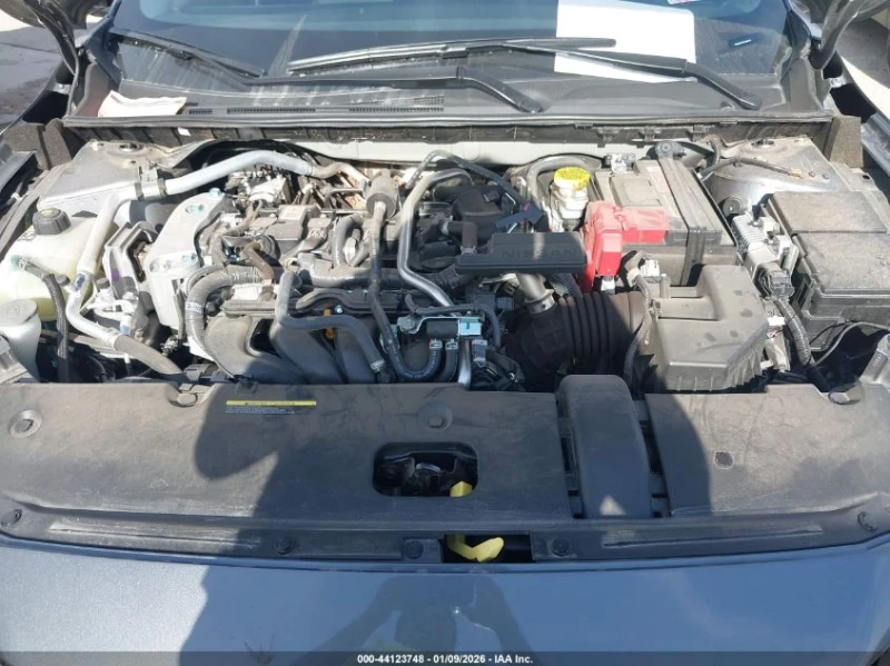 Nissan Sentra 2.0L I-4 DI, DOHC, VVT, 149HP Front Wheel Drive, снимка 15 - Автомобили и джипове - 53110689