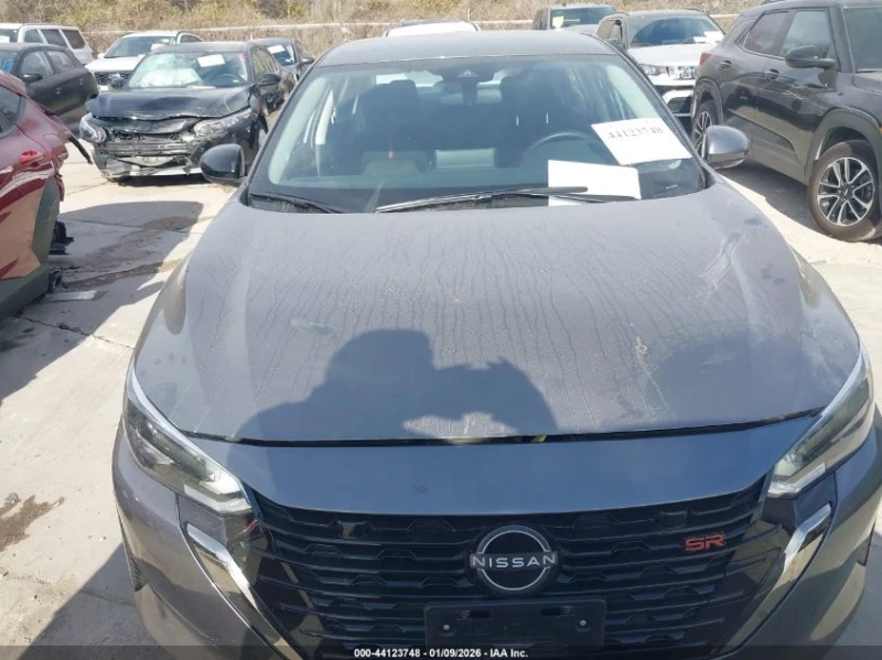 Nissan Sentra 2.0L I-4 DI, DOHC, VVT, 149HP Front Wheel Drive, снимка 4 - Автомобили и джипове - 53110689