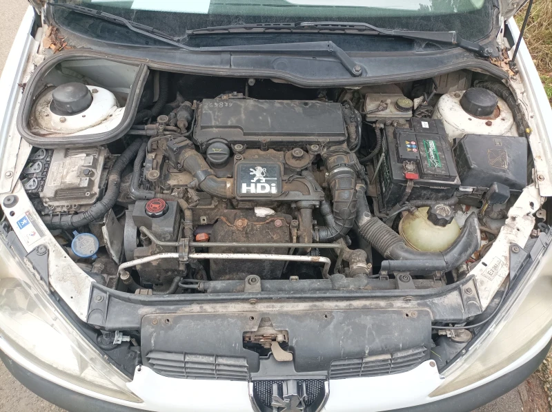 Peugeot 206 1.4HDI, снимка 8 - Автомобили и джипове - 53375290