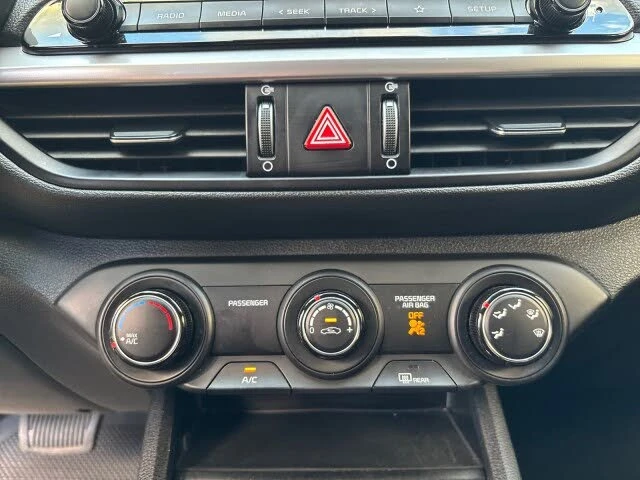 Kia Forte !LX FWD!* ����������* ���� �� ��*  | Mobile.bg � ����������� 12