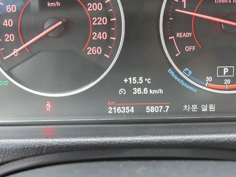 BMW 320 d, снимка 8 - Автомобили и джипове - 54592558
