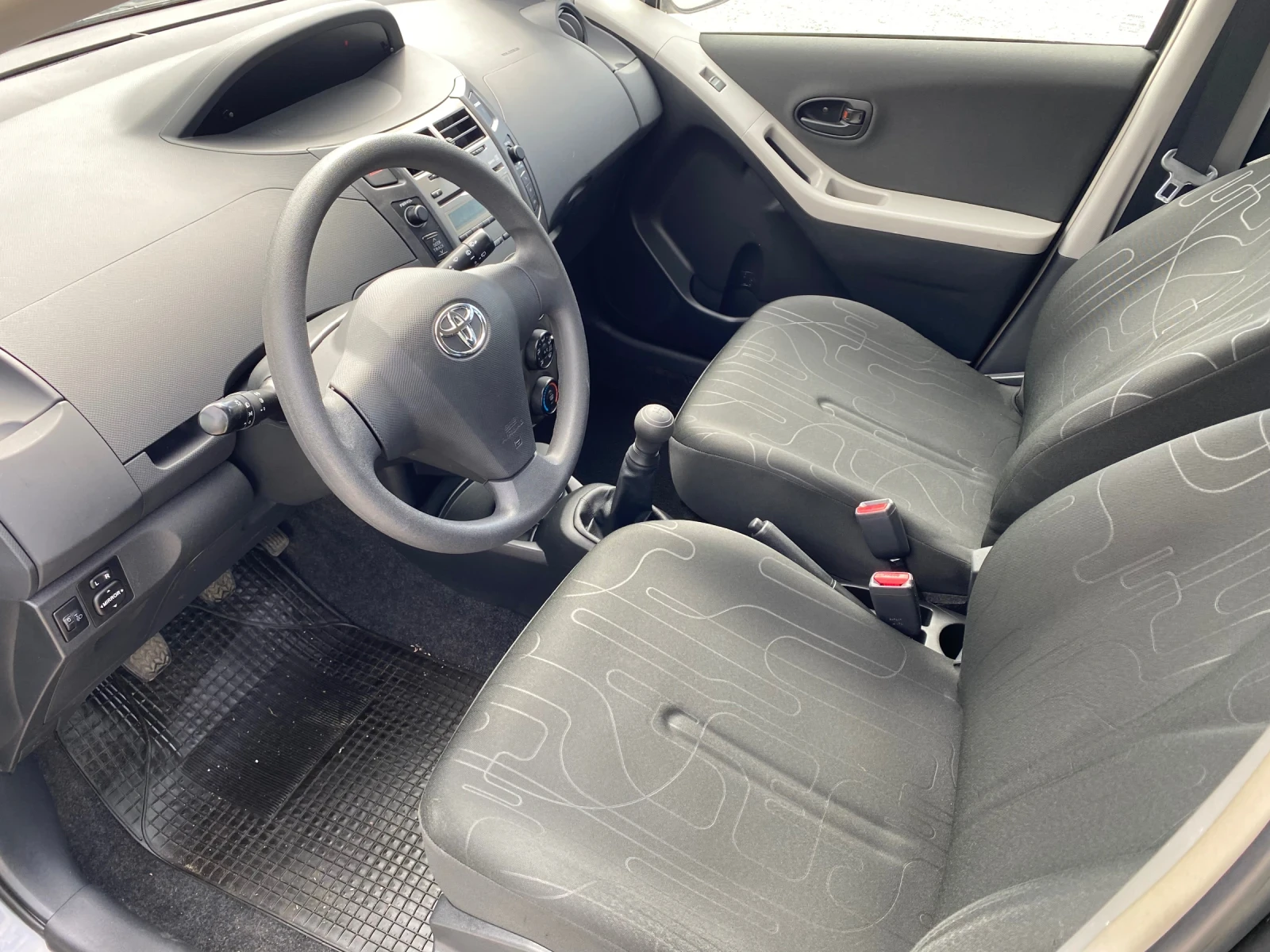 Toyota Yaris 64000!!!, НОВ ВНОС-ГЕРМАНИЯ, ТОП СЪСТЯНИЕ - изображение 9