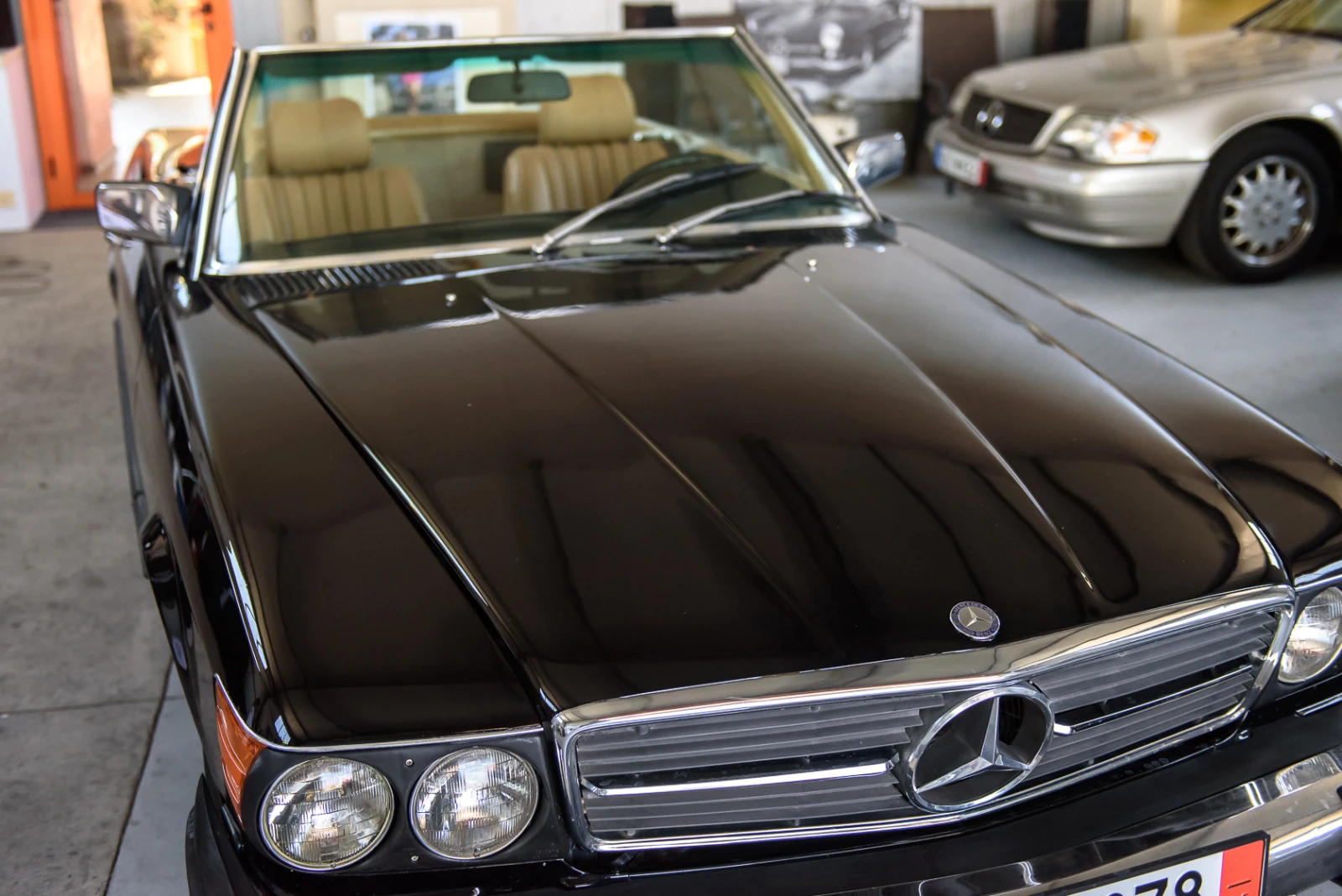 Mercedes-Benz SL 380 - изображение 6