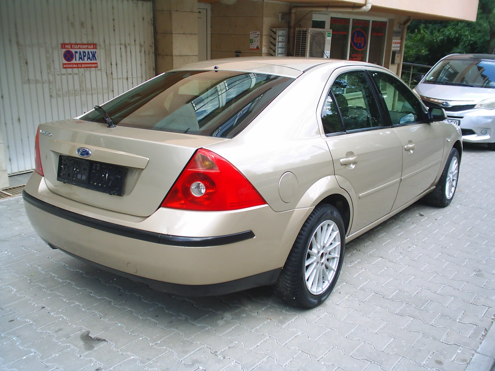 Ford Mondeo 2.0 i 16V 146k.c. Ghia - изображение 4