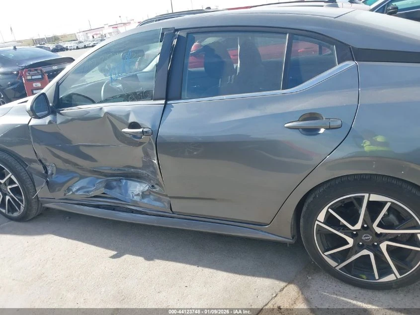 Nissan Sentra 2.0L I-4 DI, DOHC, VVT, 149HP Front Wheel Drive - изображение 6