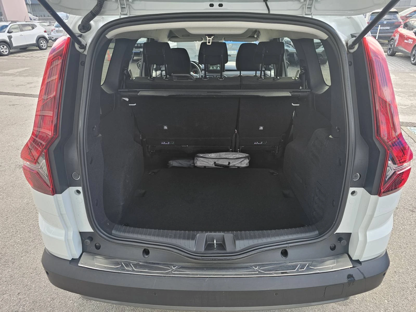 Dacia Jogger 1.0 TCe 90 Stop&Start LPG | Mobile.bg � ����������� 14
