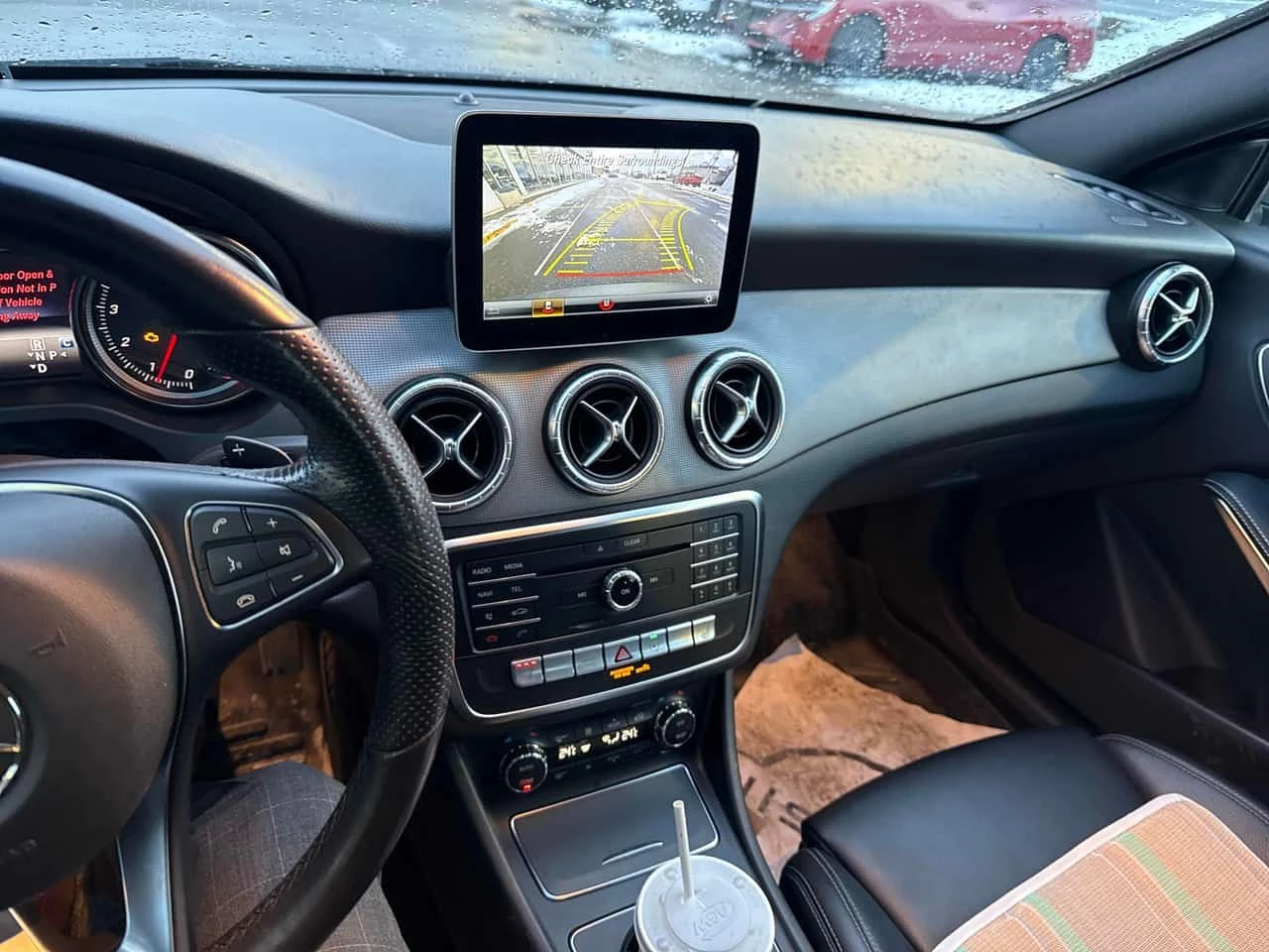 Mercedes-Benz CLA * 250 * PANO* KEYLESS* ПОДГРЕВ* , снимка 9 - Автомобили и джипове - 53910351