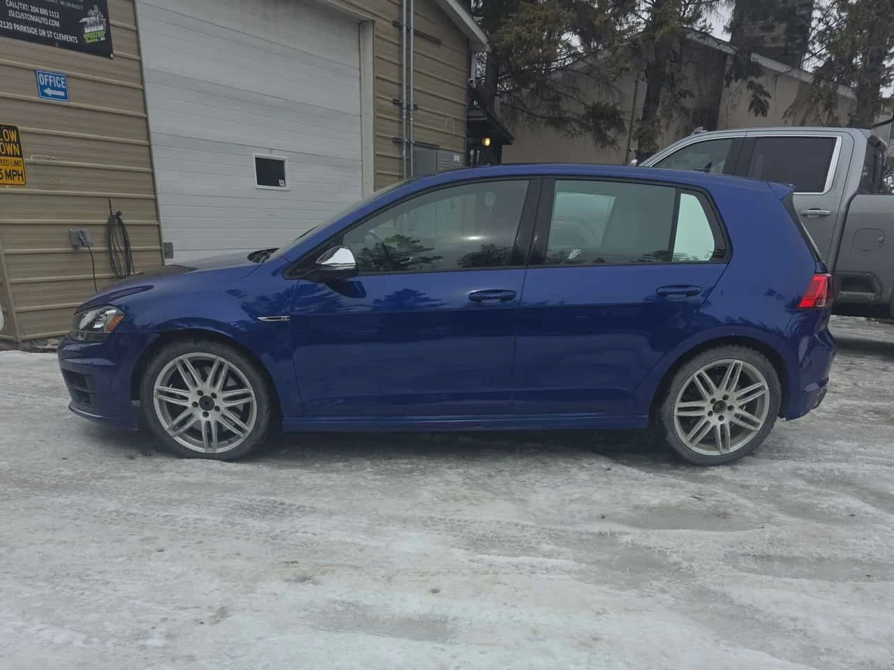 VW Golf * R* 5dr HB Man * PANO* KEYLESS* ПОДГРЕВ* , снимка 2 - Автомобили и джипове - 54032699