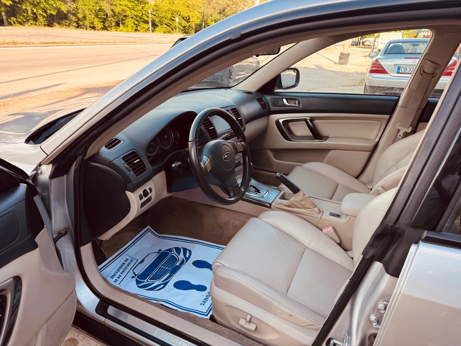 Subaru Outback 3.0 R Швейцария Фул Екстри ТОП, снимка 10 - Автомобили и джипове - 54622928