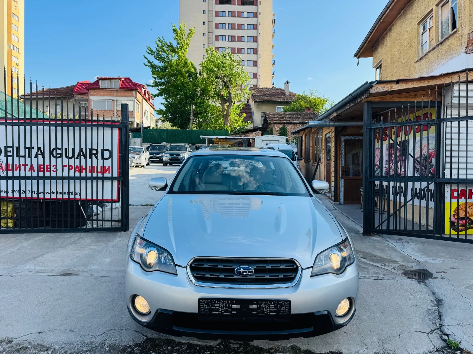 Subaru Outback 3.0 R Швейцария Фул Екстри ТОП, снимка 2 - Автомобили и джипове - 54622928