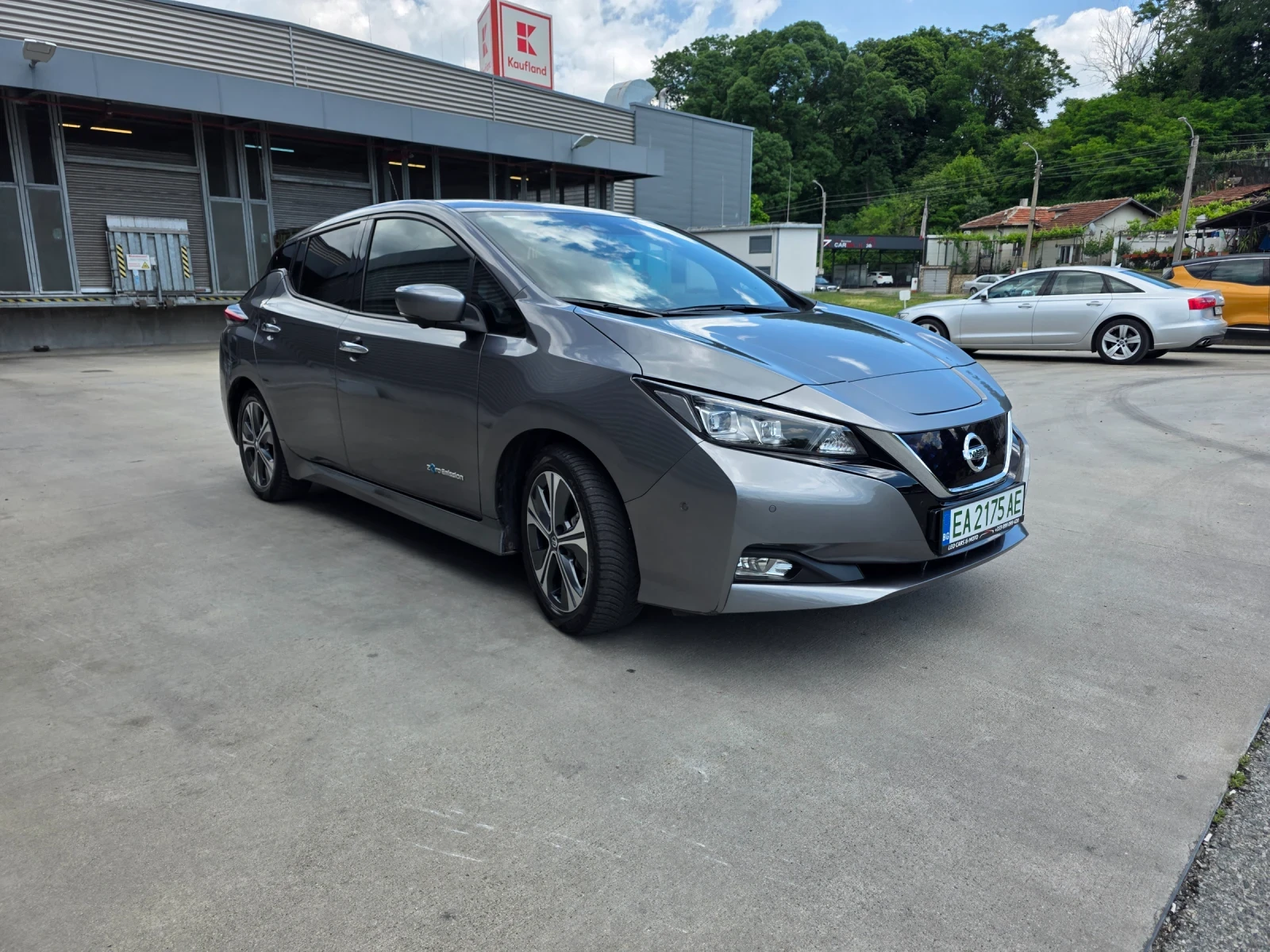 Nissan Leaf  40 кв., снимка 5 - Автомобили и джипове - 54679605