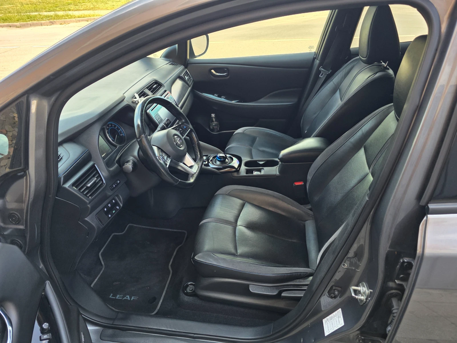 Nissan Leaf  40 кв., снимка 6 - Автомобили и джипове - 54679605