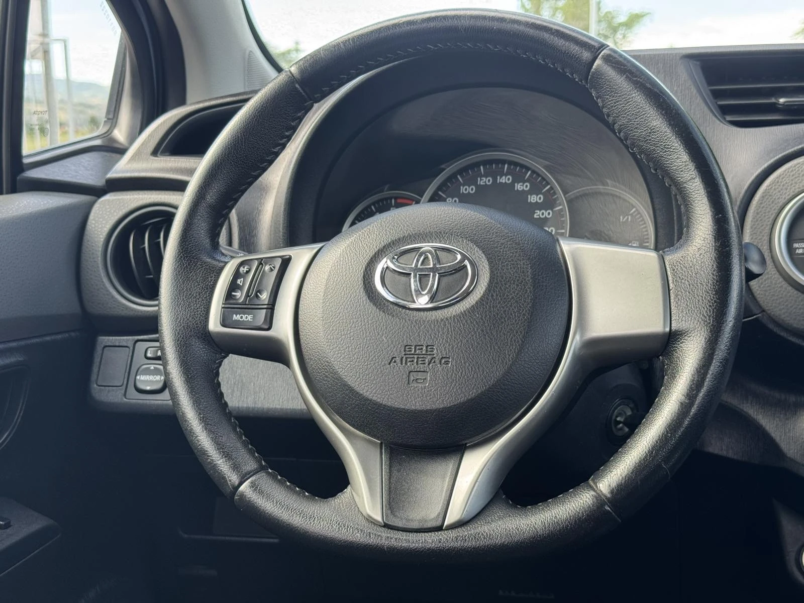 Toyota Yaris D4D, снимка 7 - Автомобили и джипове - 54743357