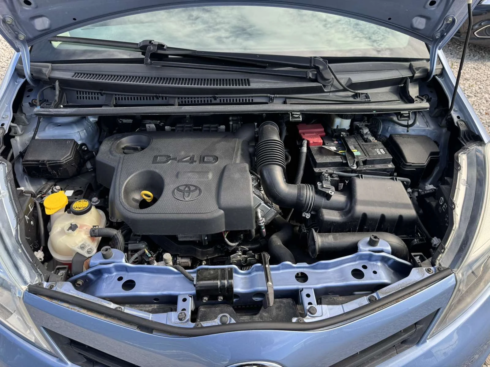 Toyota Yaris D4D, снимка 15 - Автомобили и джипове - 54743357
