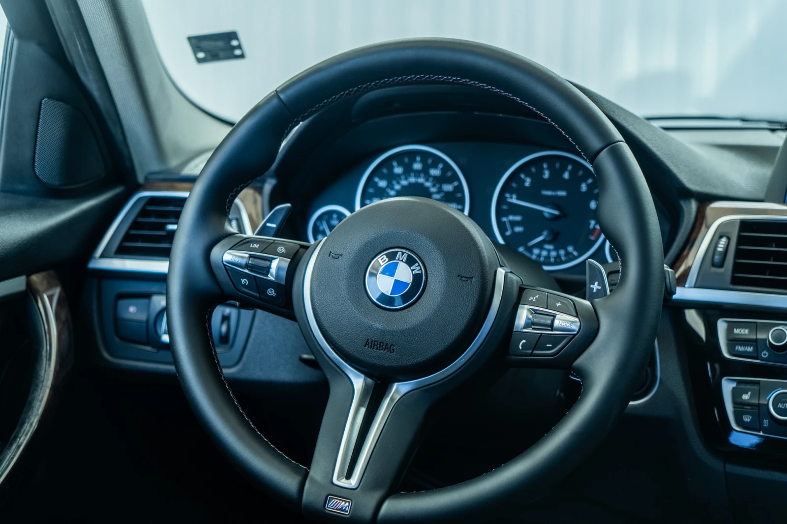 BMW 320 IX = 300+ + = ГЕНЕРАЦИЯ = STAGE = 2016 = ЛИЗИНГ, снимка 12 - Автомобили и джипове - 55213493