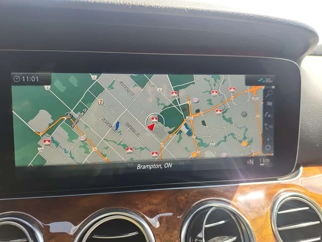 Mercedes-Benz E 300 CARFAX, снимка 11 - Автомобили и джипове - 55381078