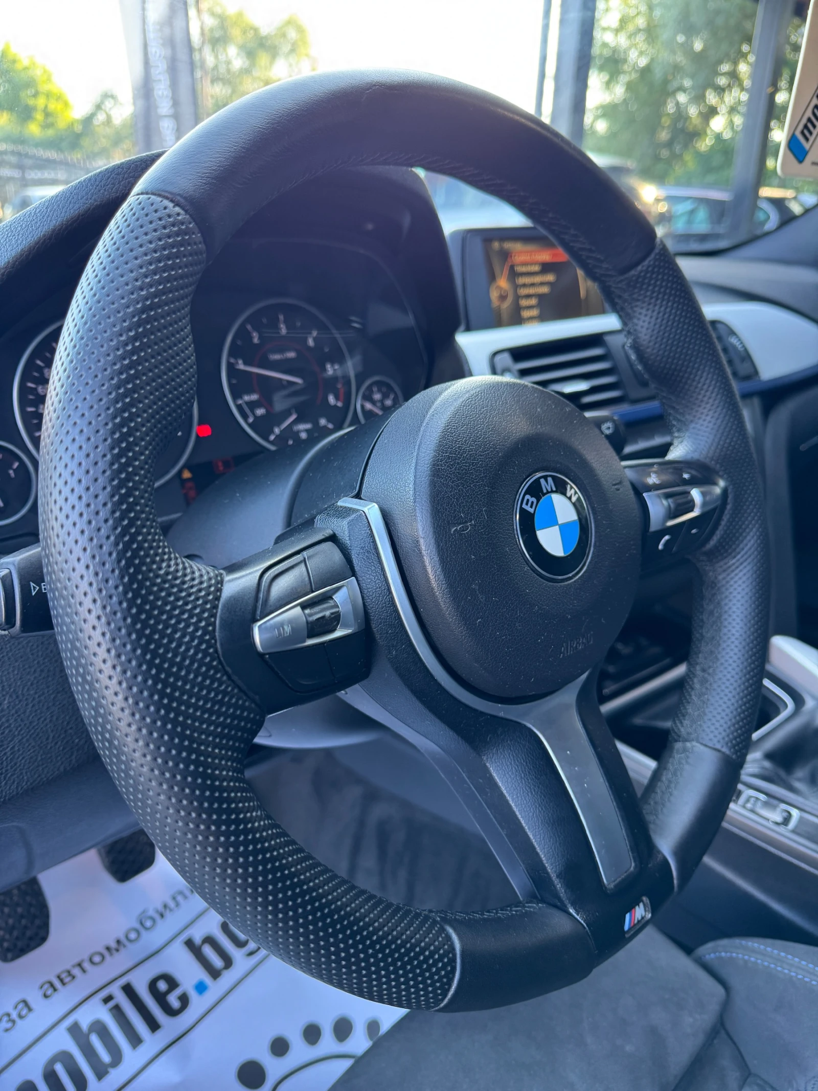 BMW 318 2.0D M * РЕАЛНИ КИЛОМЕТРИ* РЕГИСТРИРАН* , снимка 10 - Автомобили и джипове - 55422454
