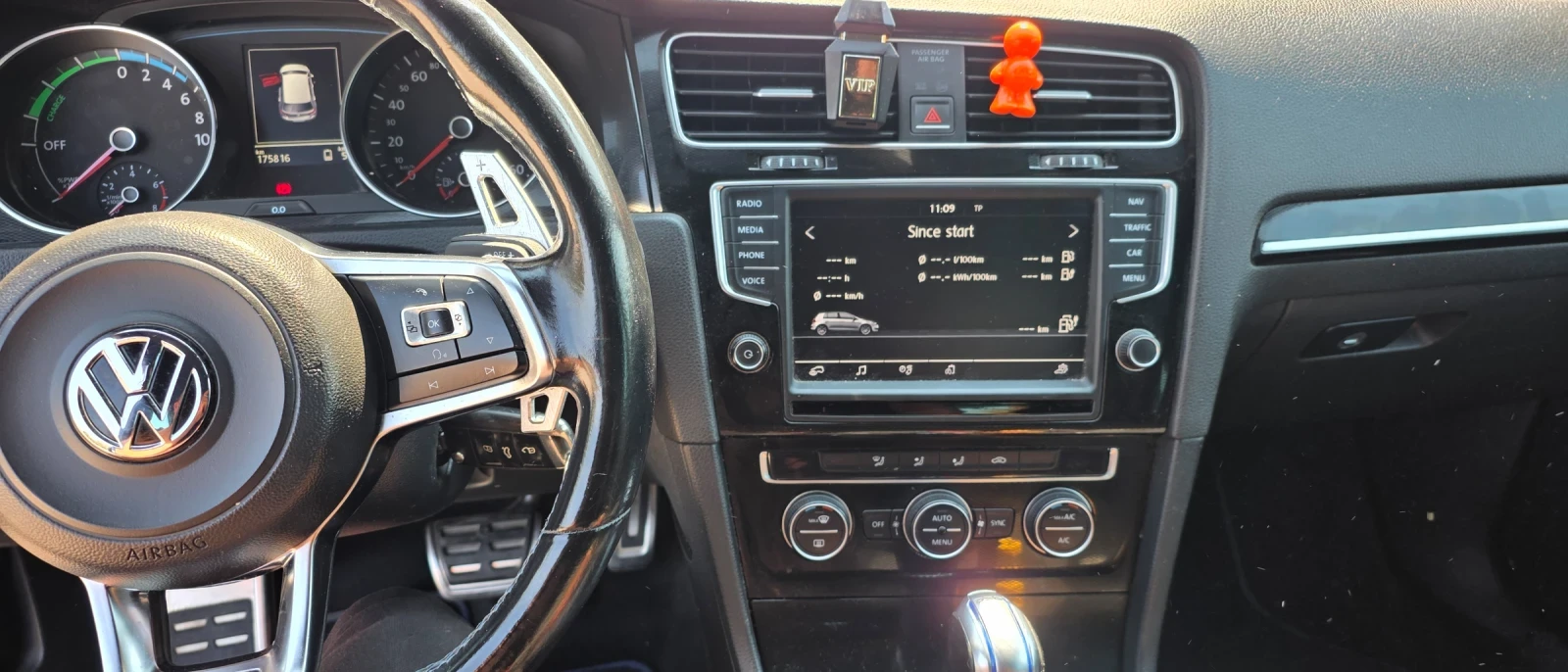 VW Golf 1.4.i, снимка 10 - Автомобили и джипове - 55554902