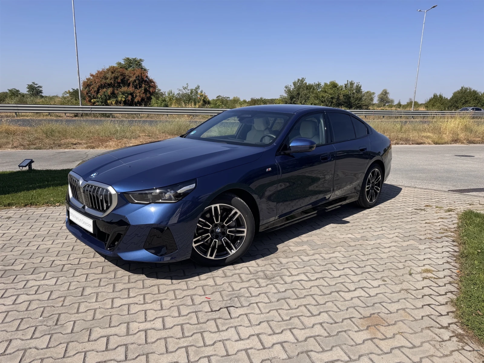 BMW i5 xDrive40
