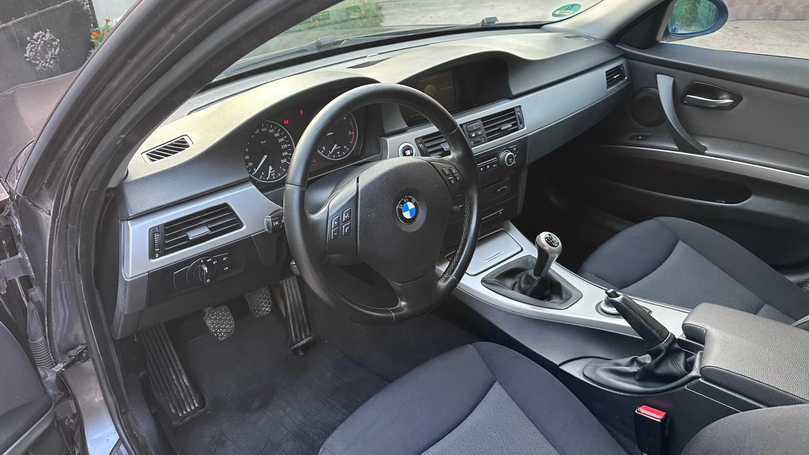 BMW 320 163кс  Навигация  Подгрев, снимка 7 - Автомобили и джипове - 55870663