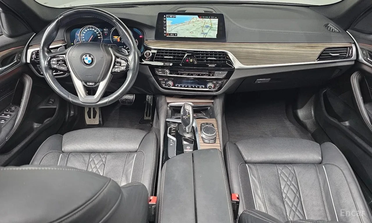 BMW 520 M Sport Package Plus * АВТОКРЕДИТ * , снимка 7 - Автомобили и джипове - 56103394