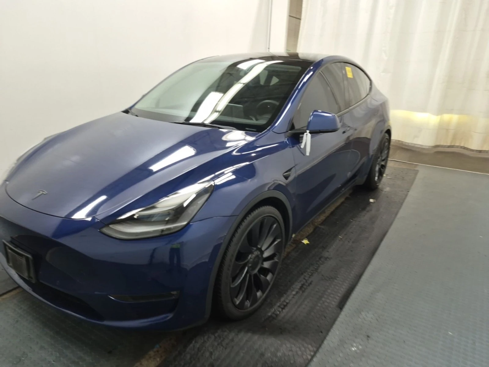 Tesla Model Y Awd Performance ���������� ���� �� �������� | Mobile.bg � ����������� 2