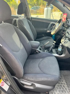 Toyota Rav4 2.2 D4D, снимка 9