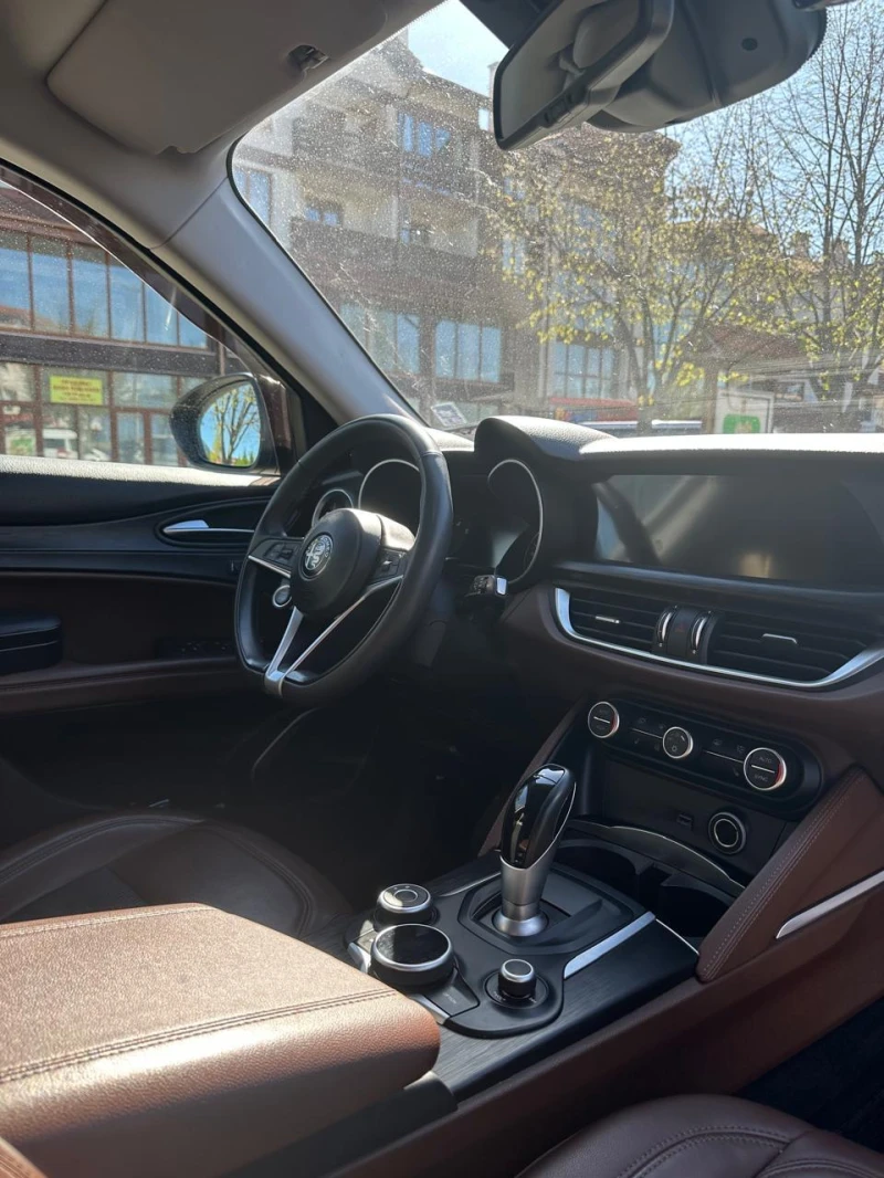 Alfa Romeo Stelvio, снимка 4 - Автомобили и джипове - 52613719