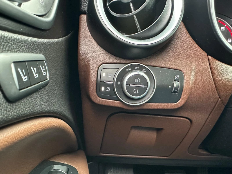 Alfa Romeo Stelvio, снимка 9 - Автомобили и джипове - 52613719