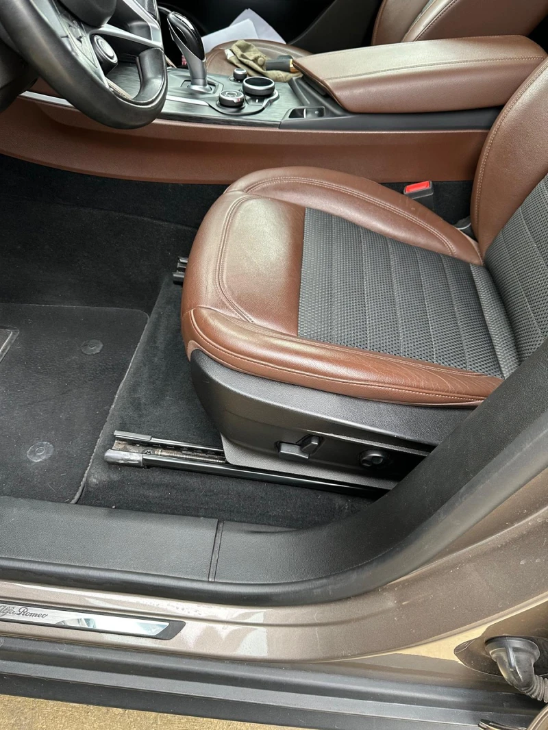 Alfa Romeo Stelvio, снимка 5 - Автомобили и джипове - 52613719